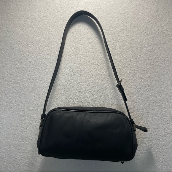 Coach Black Shoulder Bag with Front Zip Pocket - Picture 11 of 11